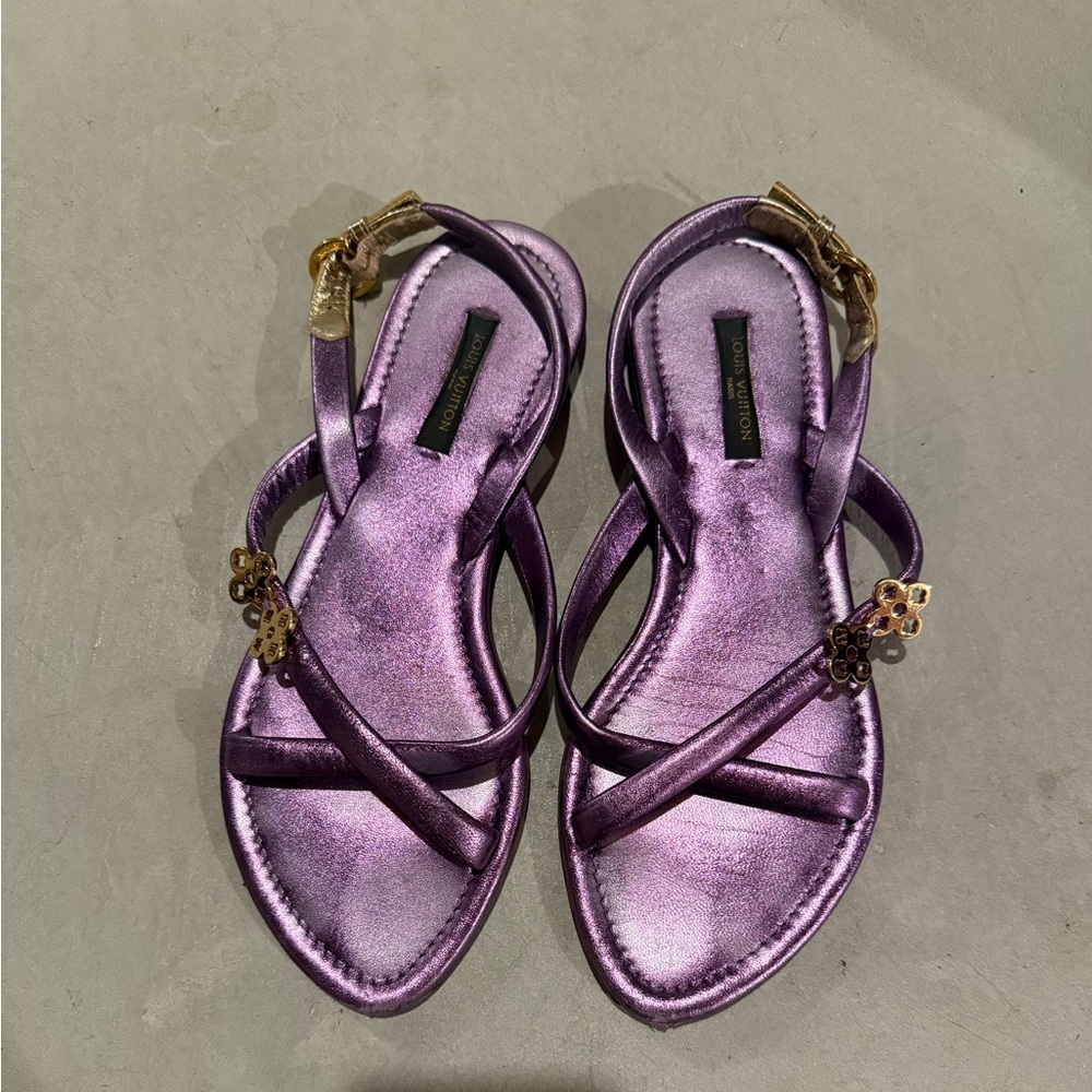 Authentic Louis Vuitton metallic sandals US 5.5